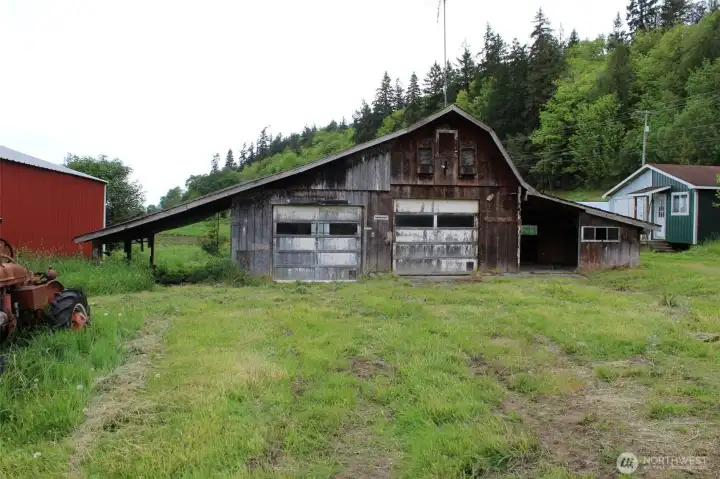 The Shop/Barn
