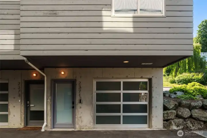 Oversized Single Car Garage with ample storage! Oversized Single Car Garage with ample storage!