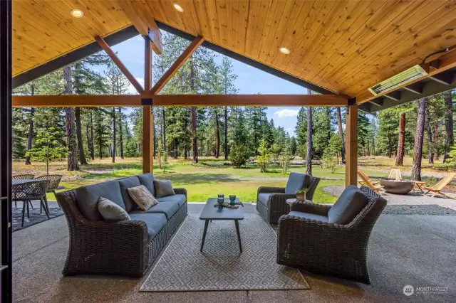 Covered back patio - Former Maxwelton home