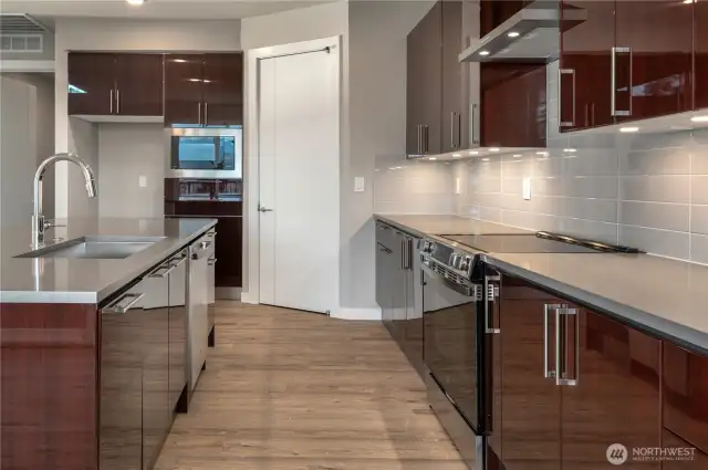 photo shown is homesite #16