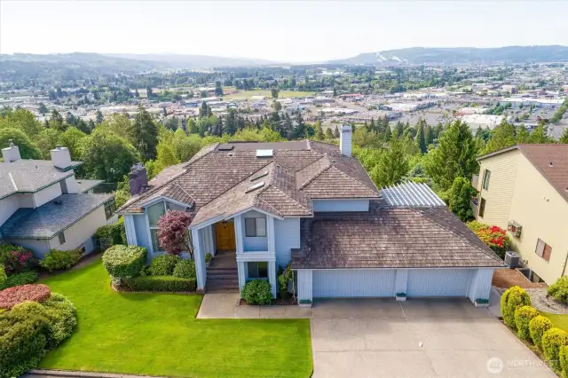 Aerial view of front.