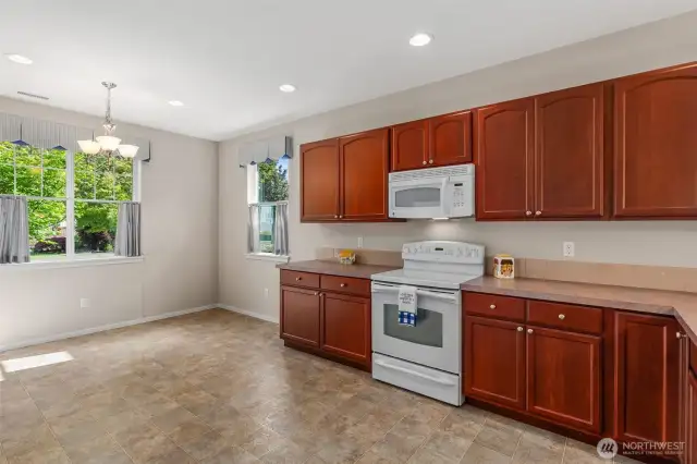 Kitchen with eating area