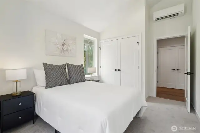 Photos of staged unit, 20313A