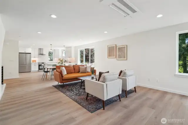 Photos of staged unit, 20313A