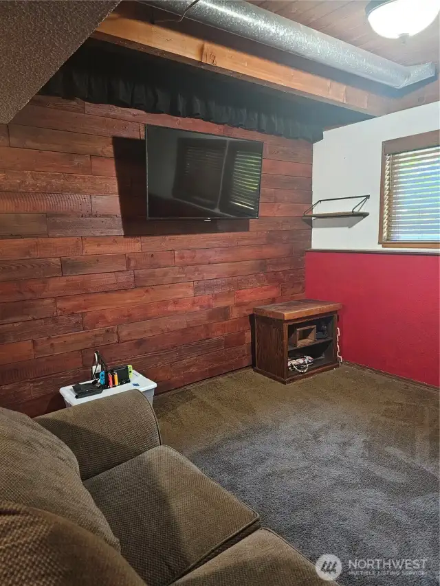 2nd Living Room