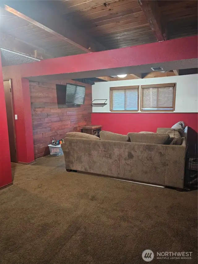 2nd Living Room