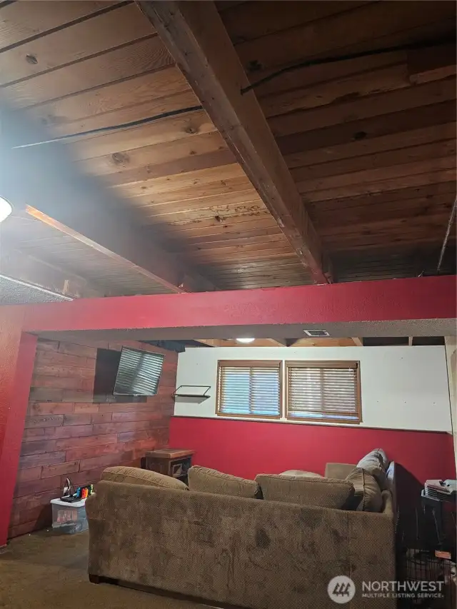 2nd Living Room