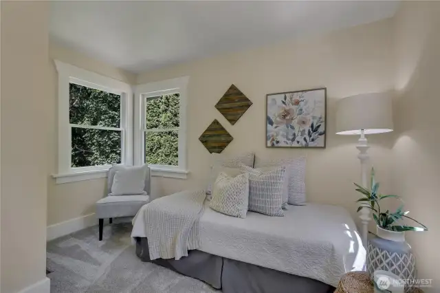 Main floor bedroom.  Yes, it has a closet!