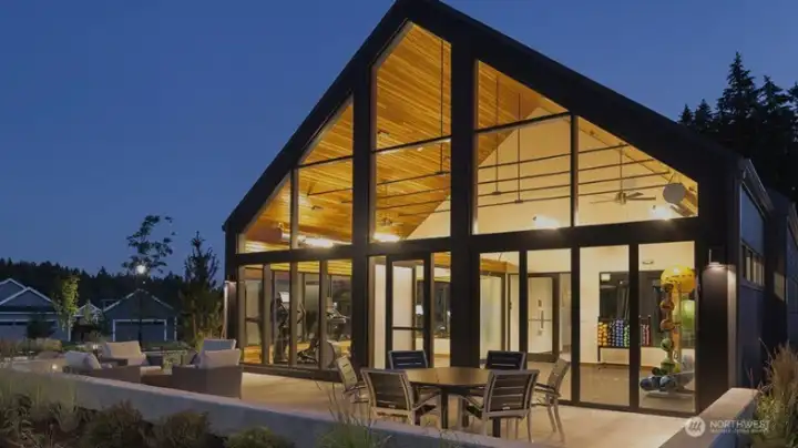 Ovation at Oak Tree - Community Photos