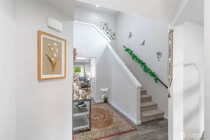 vaulted ceiling entryway