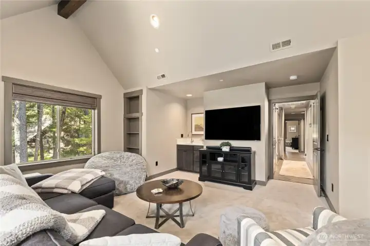 Upstairs Bonus Room