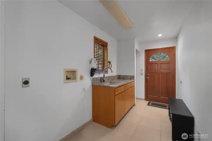 Utility/ laundry room