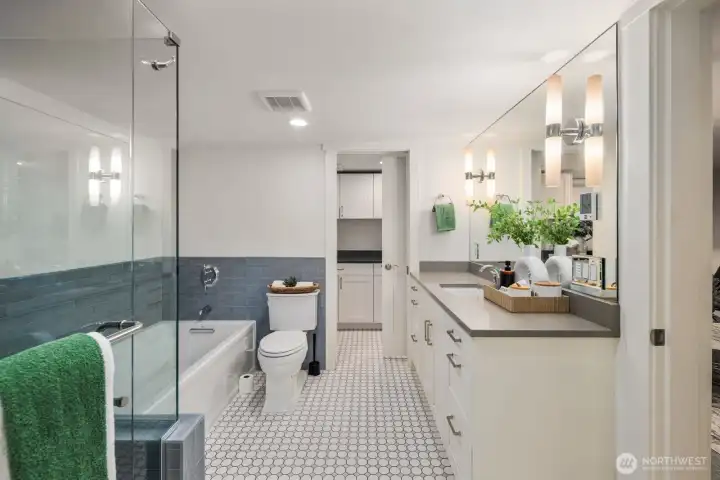 Full spa bath in lower level