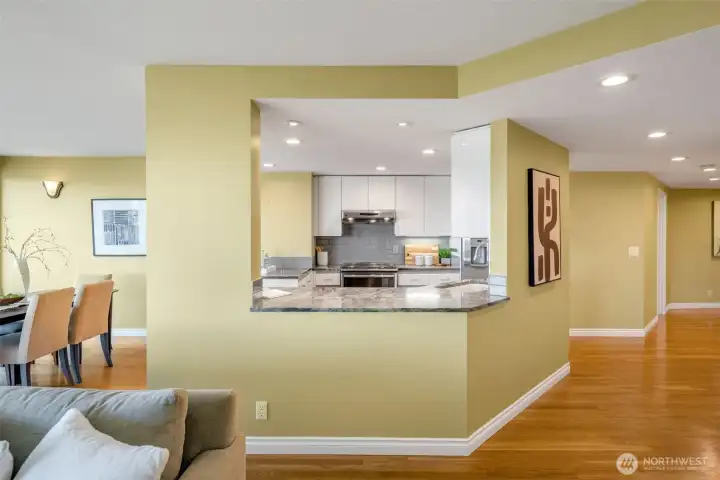 A circular layout on the main floor.