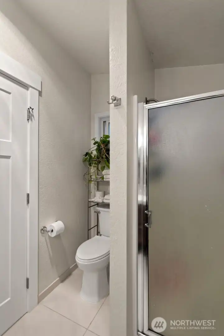 Primary On-Suite Bathroom