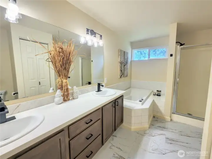 5 piece primary bath