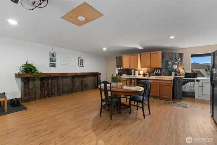 Shop living space with kitchenette Shop living space with kitchenette
