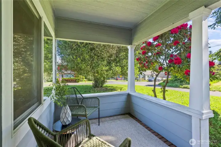 The perfect space for morning coffee or evening cocktails!