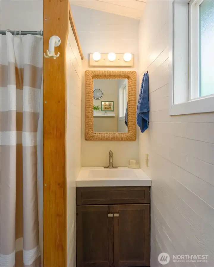 Three quarter bath. Three quarter bath.