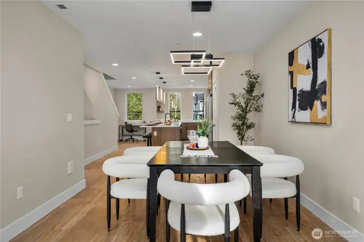 Dining room to kitchen