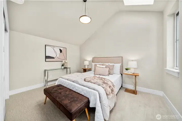 3 floor guest suit