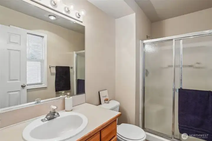 Main level - Bathroom Main level - Bathroom