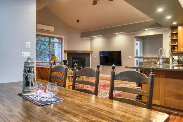 Dining area off of kitchen.