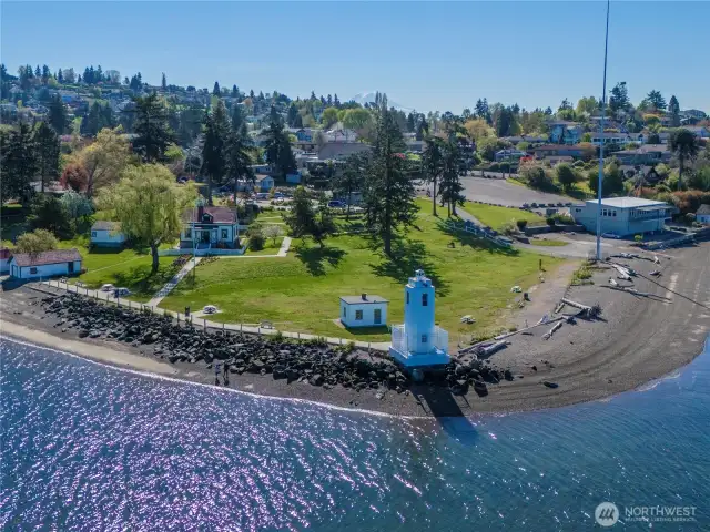Brown's Point Lighthouse Park with clubhouse membership.