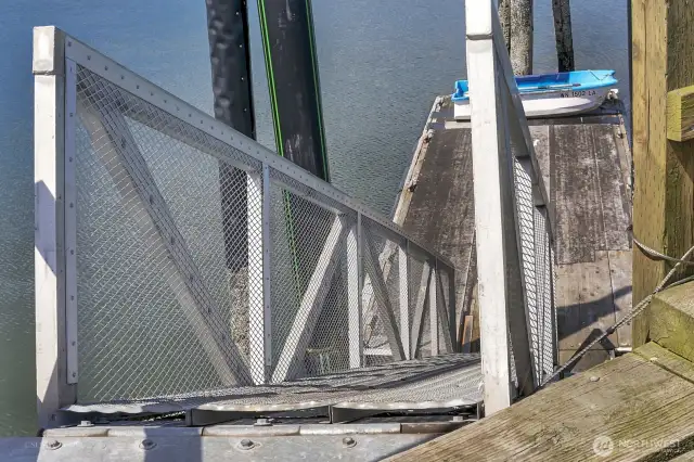 Community ramp from pier to loading dock.