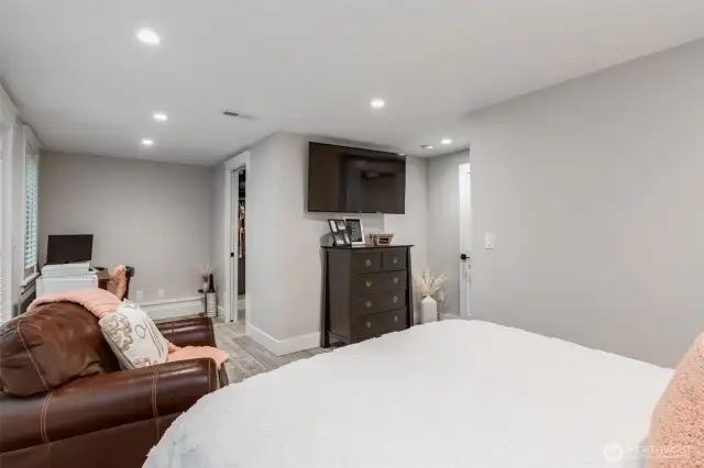Walk-in closet and a nice space for a desk for working from home.