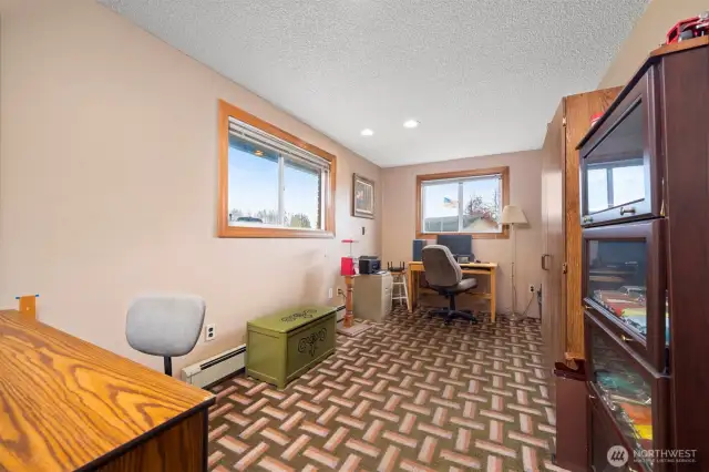 Main House: Extra Flex Room Space that could serve as an office, bedroom (without a closet) or a Wellness Room