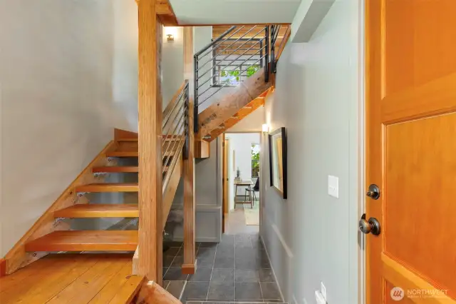 Open staircase entry