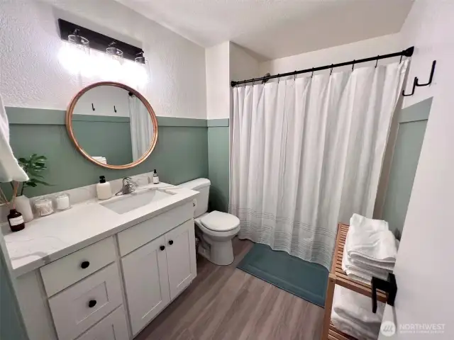 01 unit full bathroom