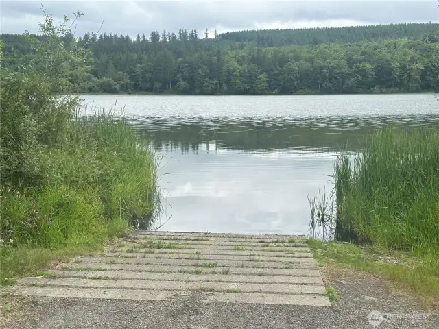 Short drive to public boat launch on Crocker Lake.