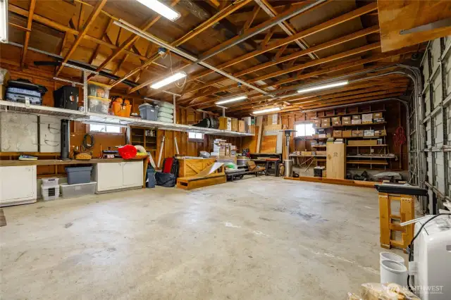 Additional view inside the shop