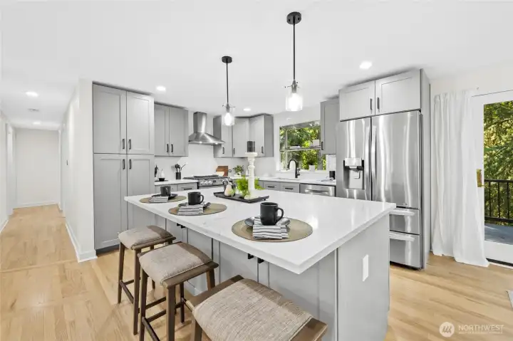Kitchen with high end appliances and cabinetry