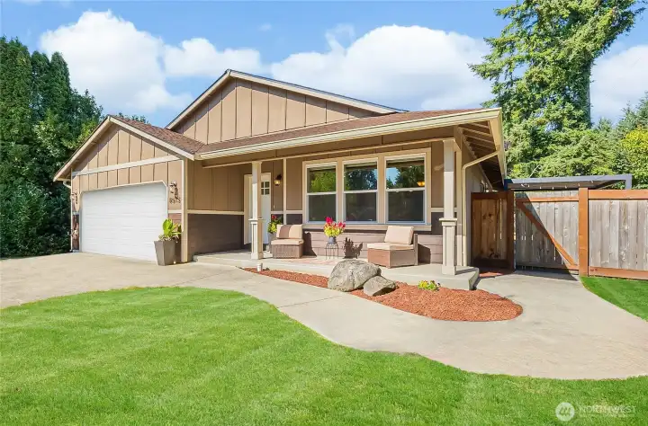 This one has it all! One-Story Home in Gem Heights, one of Puyallup's Most Popular Neighborhoods!