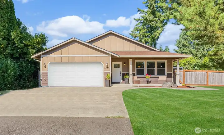 Fantastic Setting. Custom built in 2018.