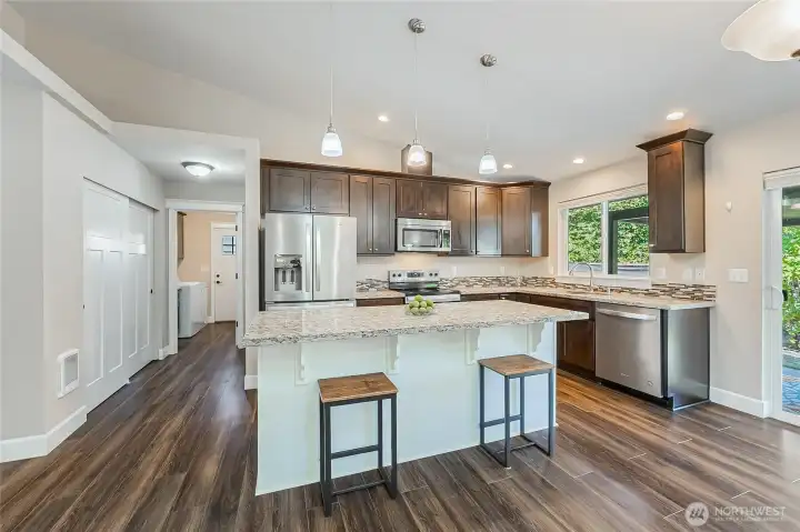 Sizable kitchen island for easy breakfast or meal prep.