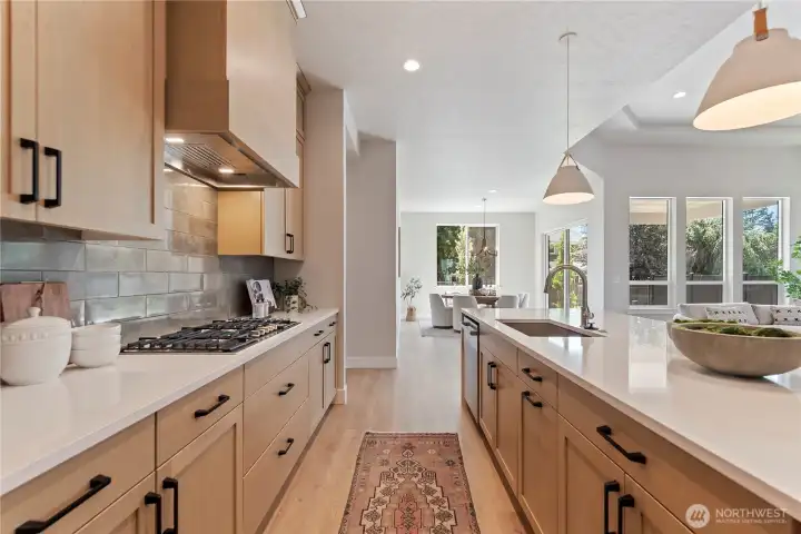 This photo/rendering is provided for illustrative purposes only. It does not depict the actual property, finishes, or furnishings, which may differ.