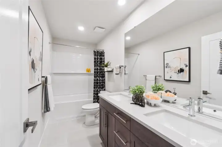 For representation only.  Features, colors, and selections may differ from photograph. See site agent for details.