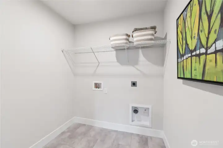 For representation only.  Features, colors, and selections may differ from photograph. See site agent for details.