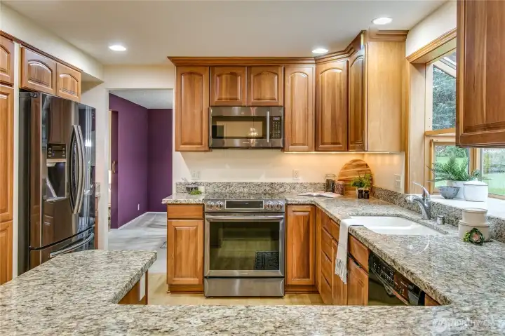 Granite counters with homework bar