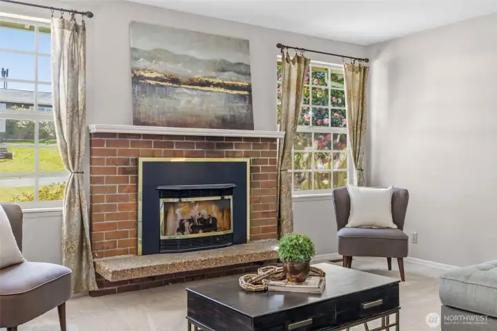 Grids on front windows. Curtain panels stay with home.