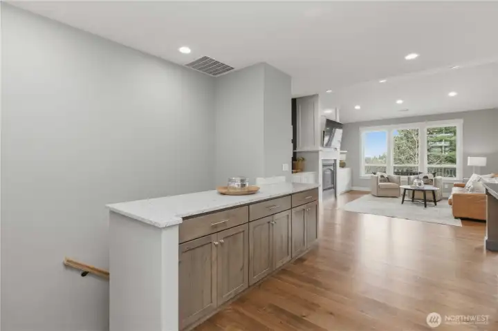 9 Foot Ceilings Throughout