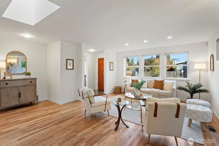 Plenty of different spaces to highlight art, nook for a grand piano or reading area.