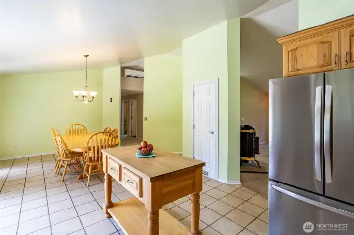 Easy cleanup with tile floors.