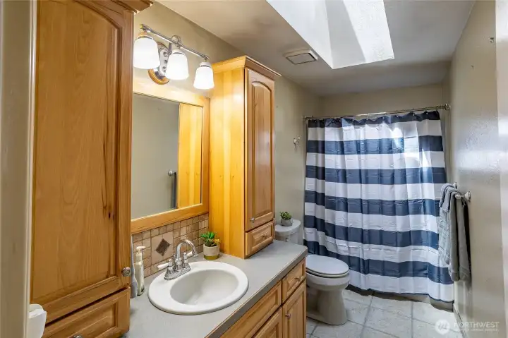 Fully appointed guest bathroom.
