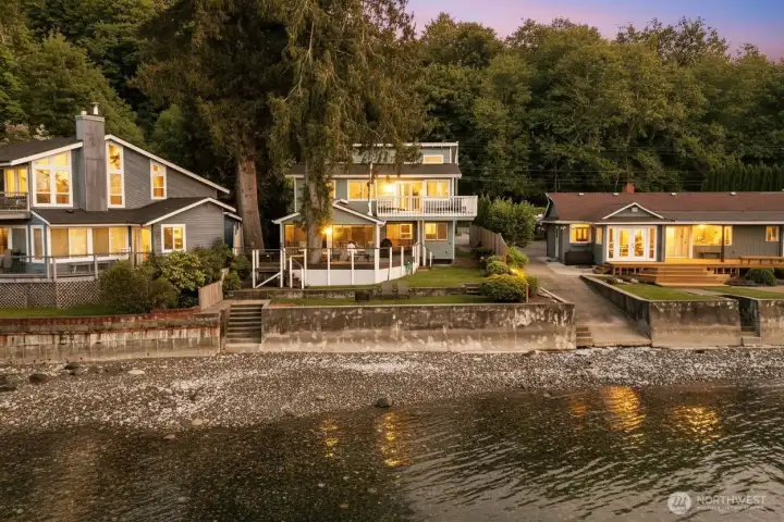 Welcome to this must-have South Shore Retreat!