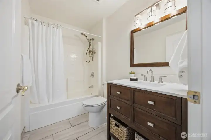 Full bathroom for bedroom #2 or guests